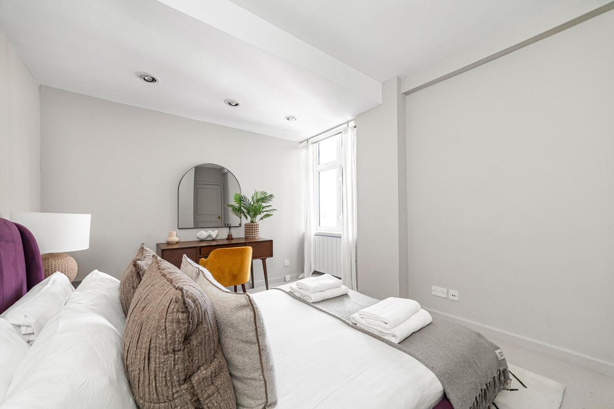 Chic Flat With Stunning Views Londra